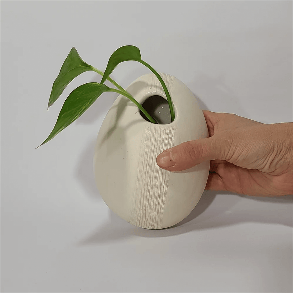 Cecilia Mejia Design “Nido Mini” Ceramic Wall Planter