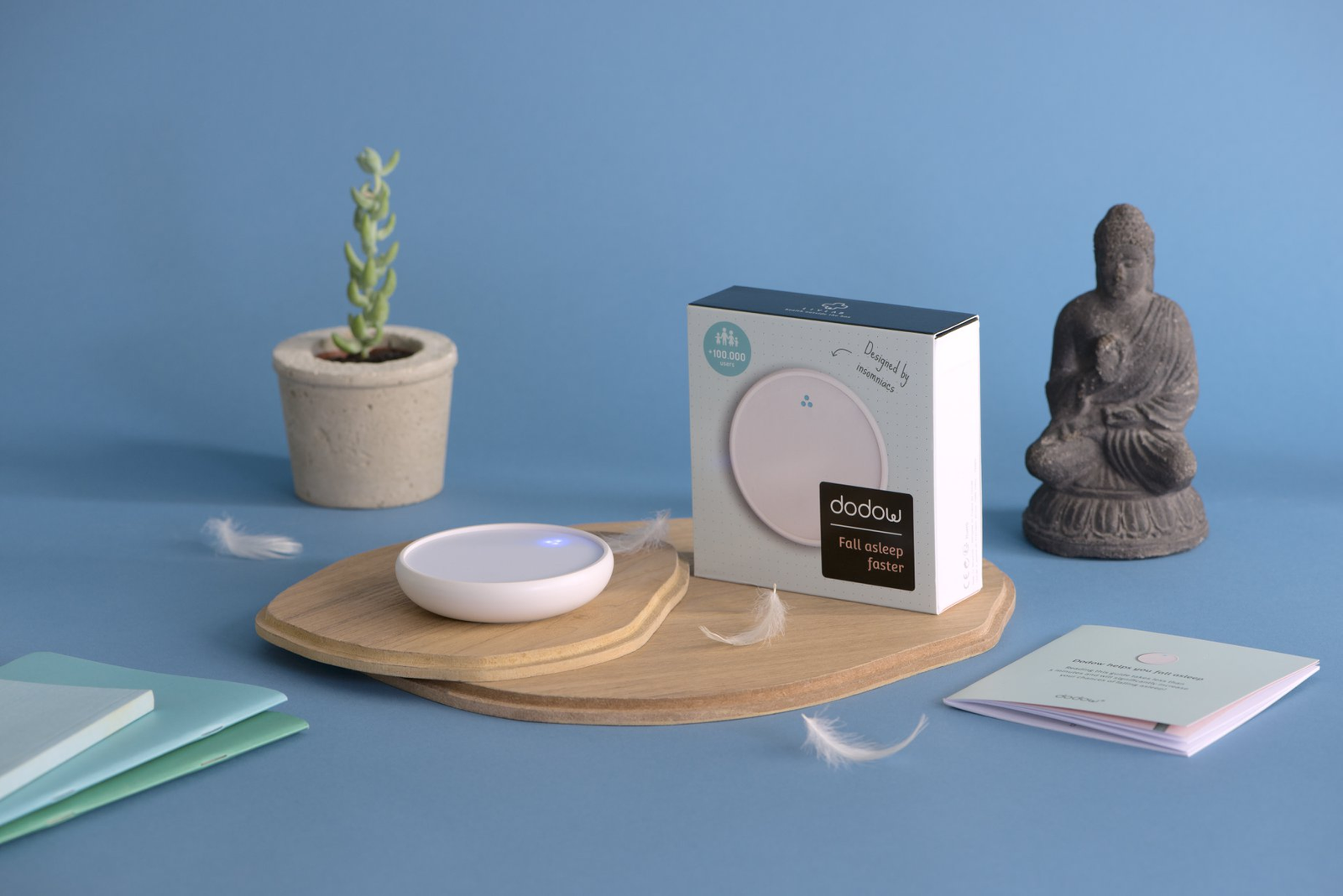 LivLab’s Dodow Fall Asleep in 8 Minutes Sleep Aid Device Nvio